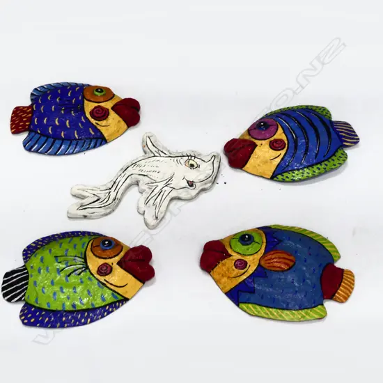 4 PAPER MACHE CARTOON FISH + 1 OTHER