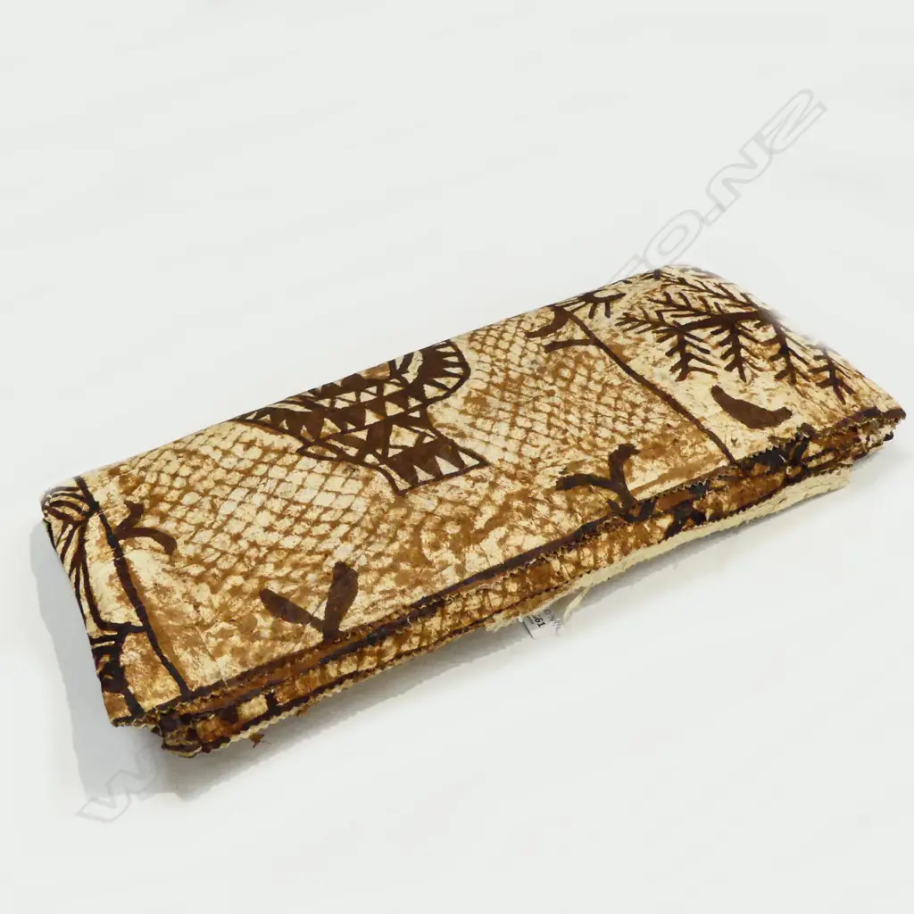 TAPA CLOTH Image 1++