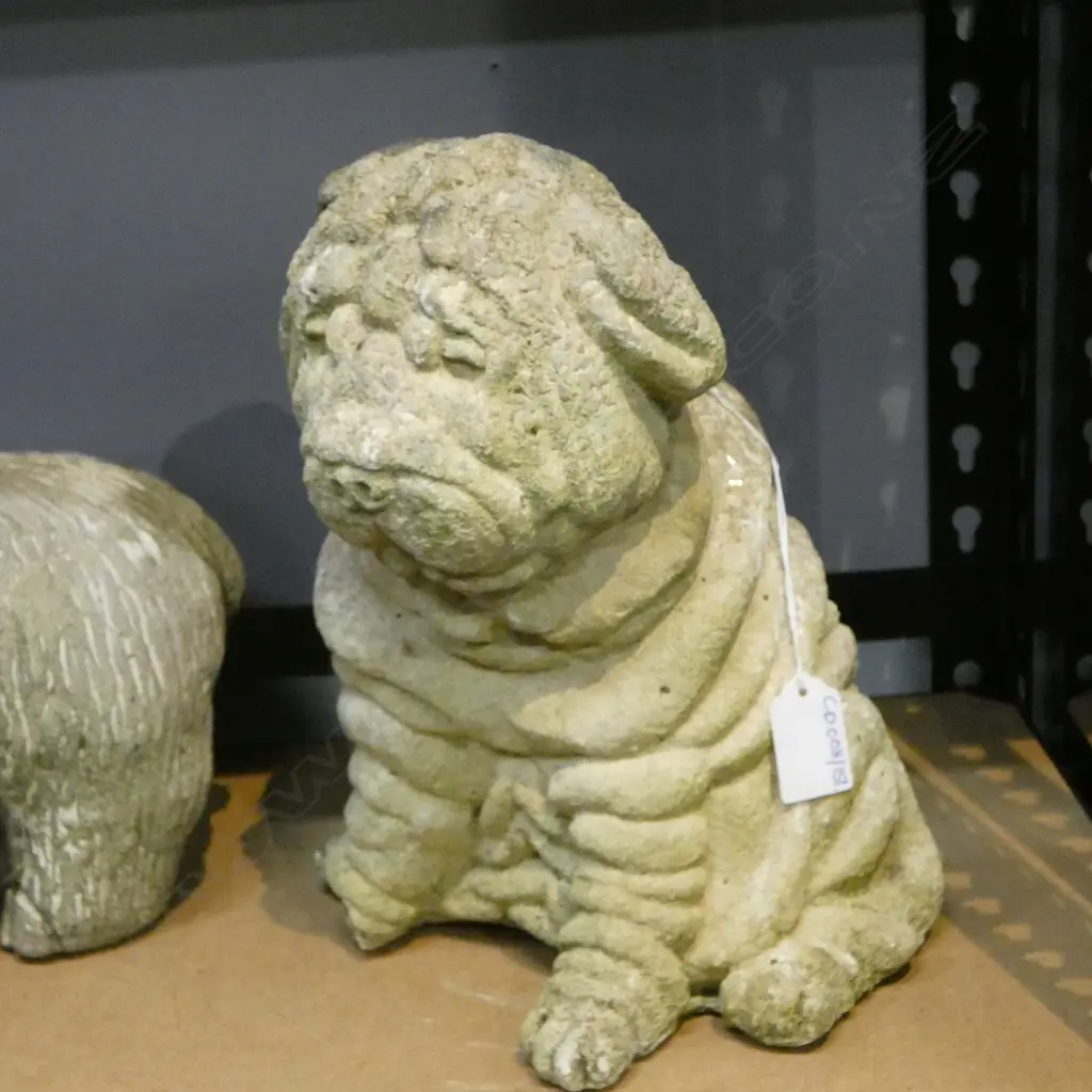 CONCRETE GARDEN PUG H.250mm foot missing Image 1++
