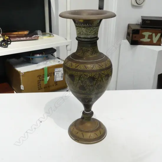 ETHNIC BRASS VASE H.380mm