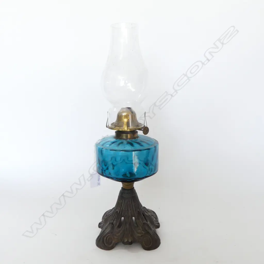 EDWARDIAN KEROSENE LAMP blue glass blue cast iron base w chimney Image 1++