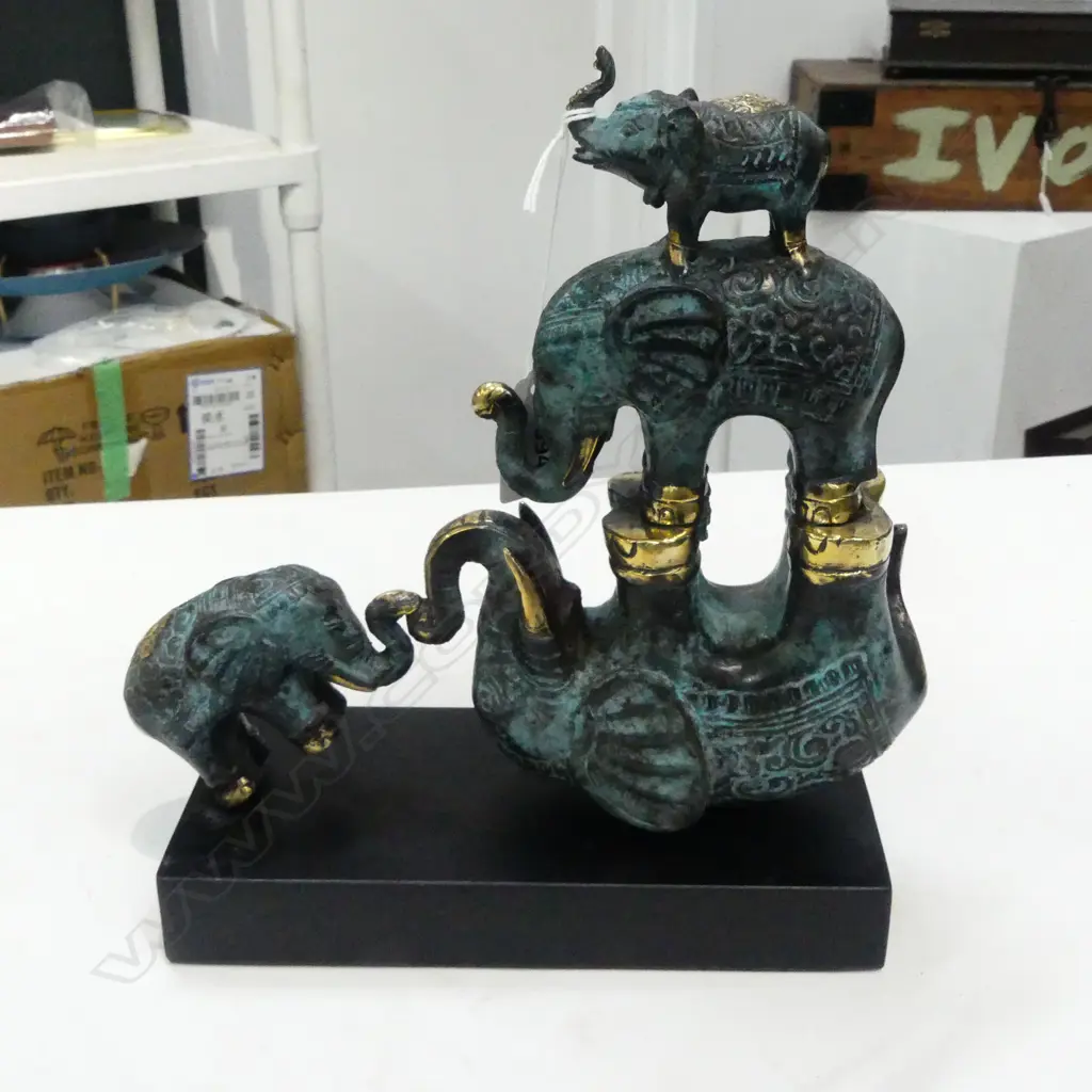 BRASS ELEPHANT SCULPTURE H.240mm Image 1++