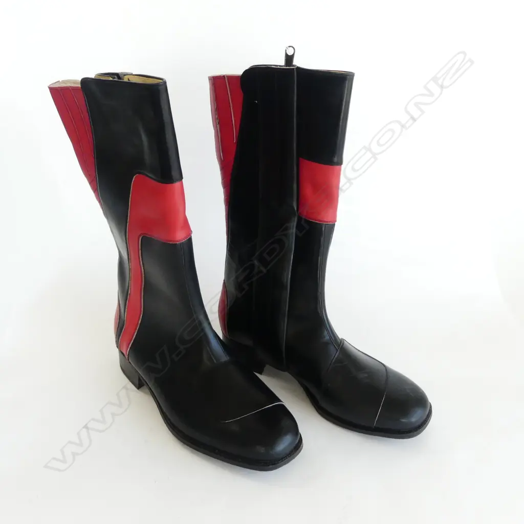 PR MID CENTURY AS NEW CALF HIGH RED & BLCK BOOTS SIZE 25 & A HALF Image 1++