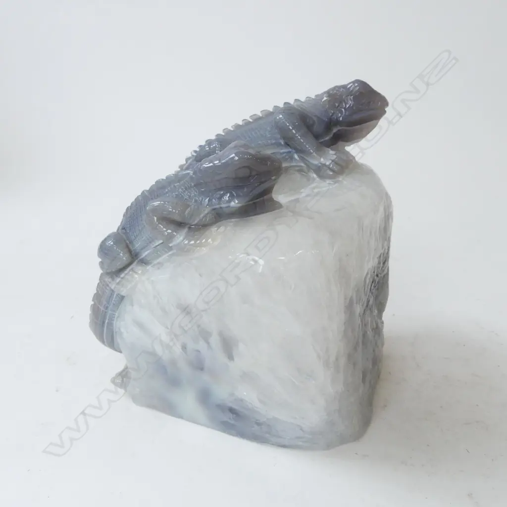 CARVED AGATE? PAIR LIZARDS  H.150mm Image 1++