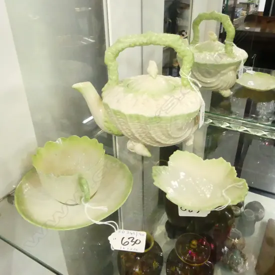 BLACK MARK BELLECK TEAPOT H170MM C/S & DISH