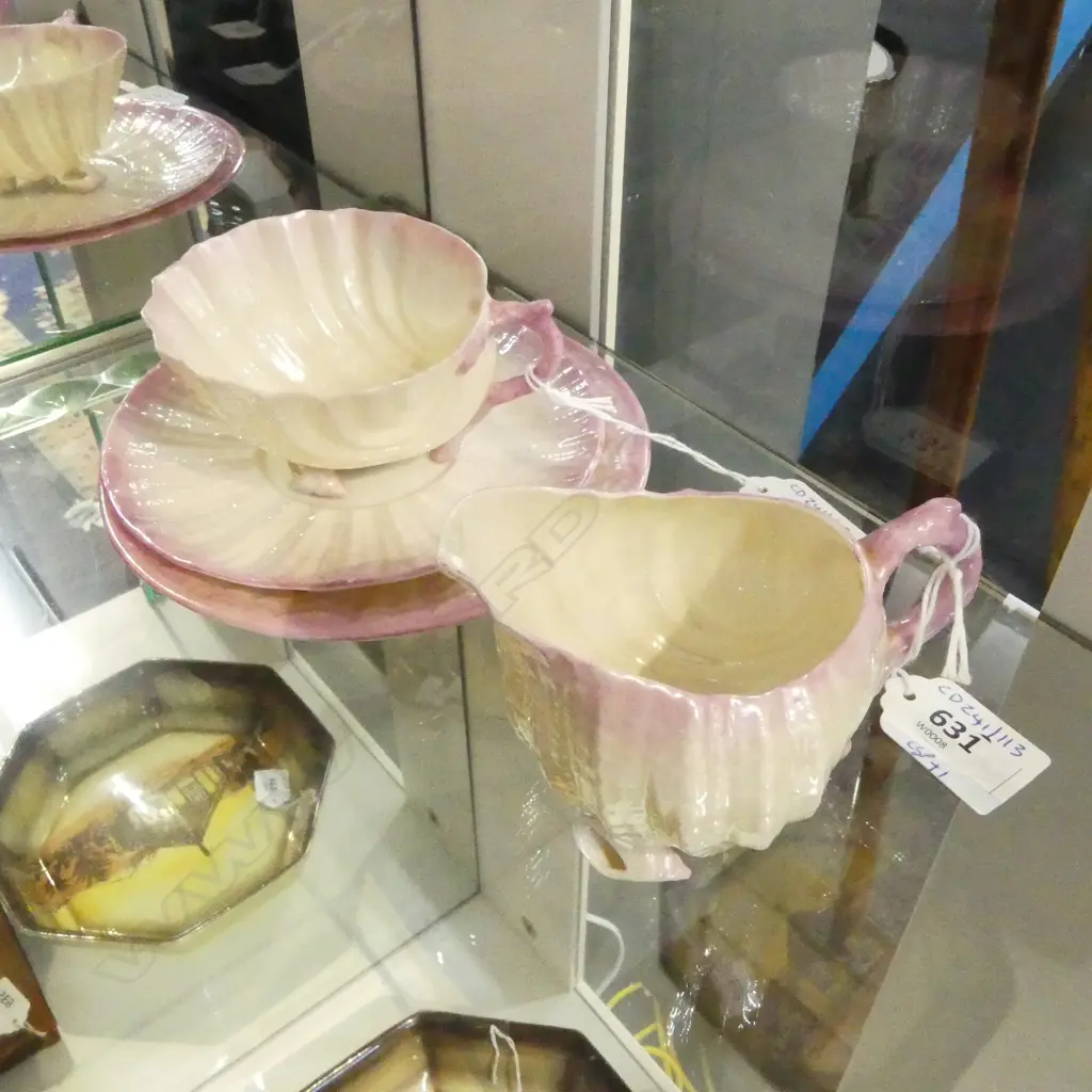 BELLECK BLACK MARK SHELL PAT CSP & MATCHING JUG H75MM Image 1++