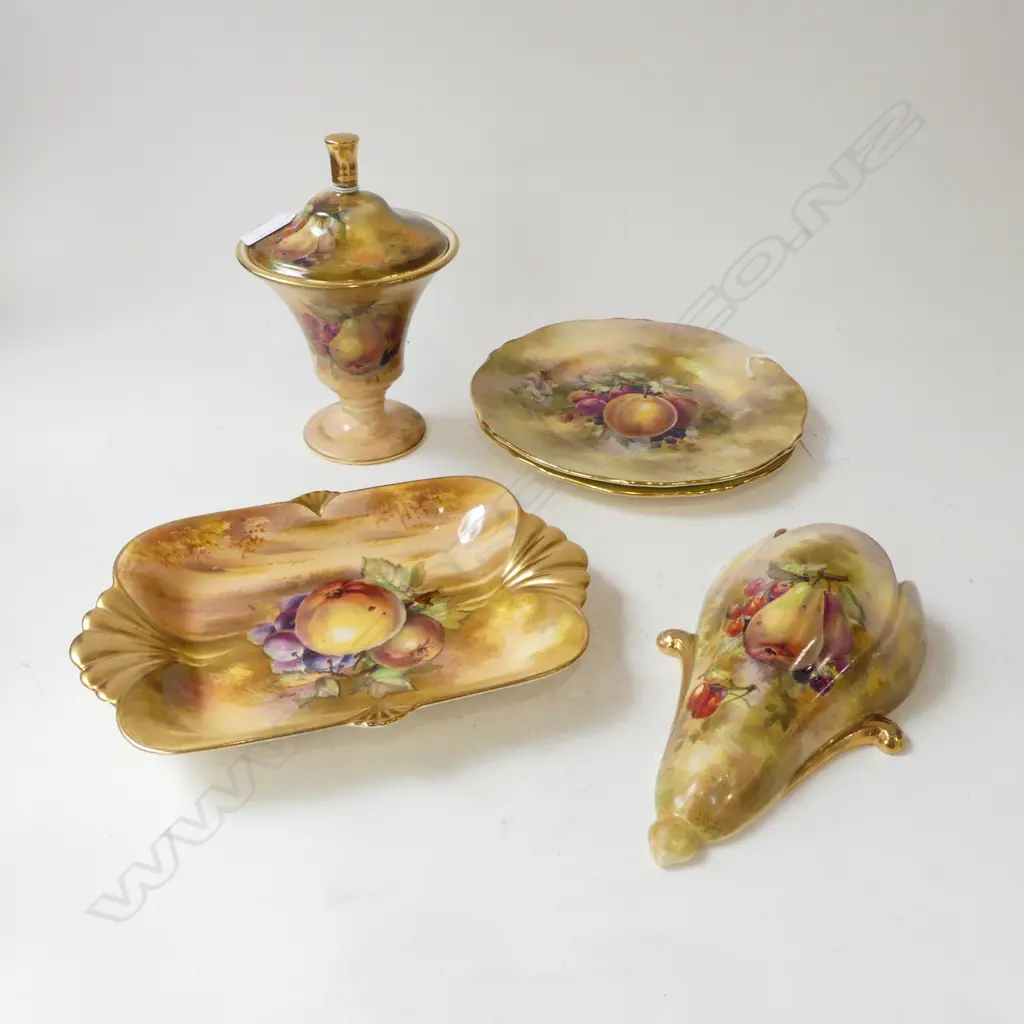 5 PCES SIGNED HAND PAINTED R/WINTON CHINA FRUIT PAT. WALL POCKET H220mm LIDDED VASE H.200mm... Image 1++