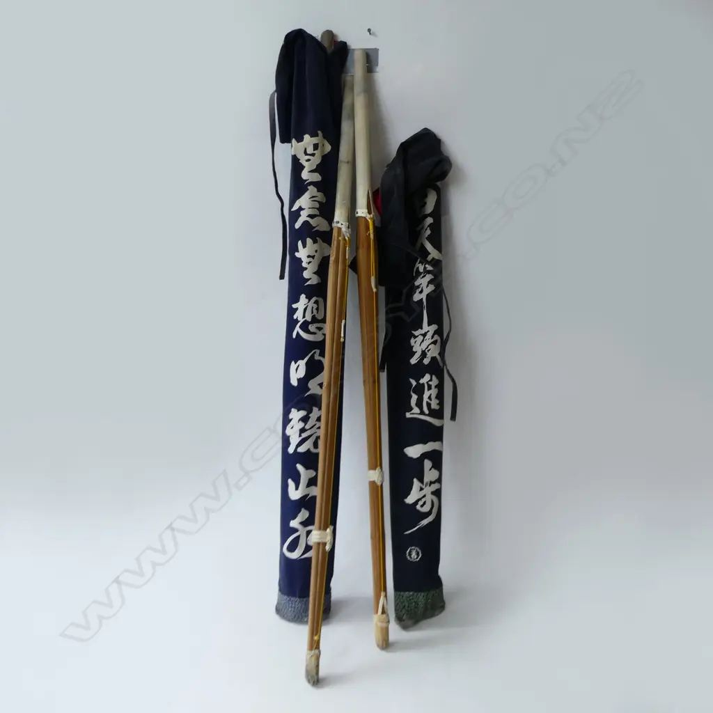 2 sets of 3 vintage Japanese Bamboo Kendo Shinai in travel bags L.1185mm Image 1++