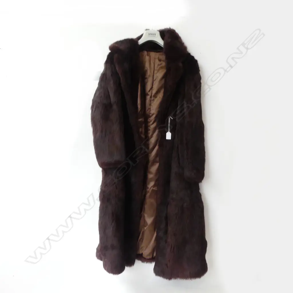 VINTAGE FUR COAT L.1200mm tear under arm Image 1++