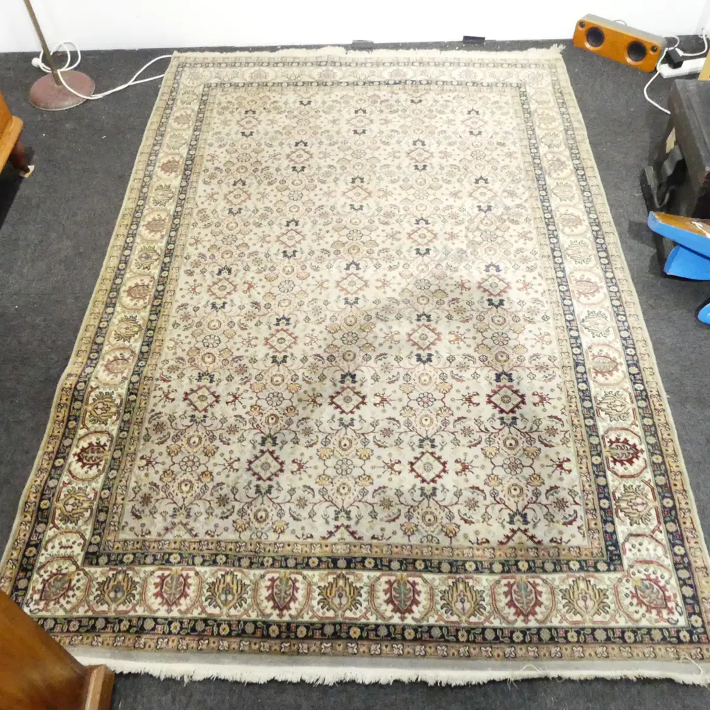 HAND KNOTTED WOOL PILE RUG 2700x1750mm Image 1++