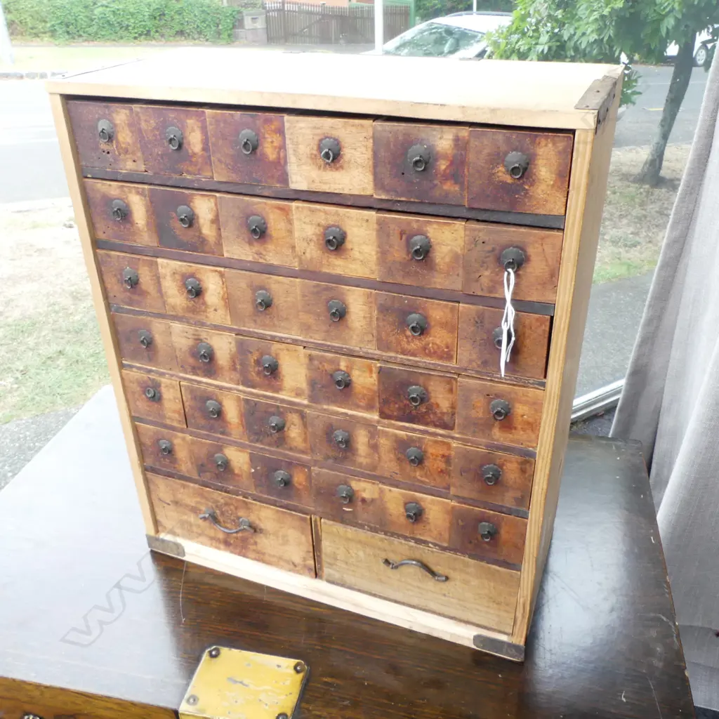 Restored Kusuri-Dansu herbal medicine cabinet 51 drawers Image 1++