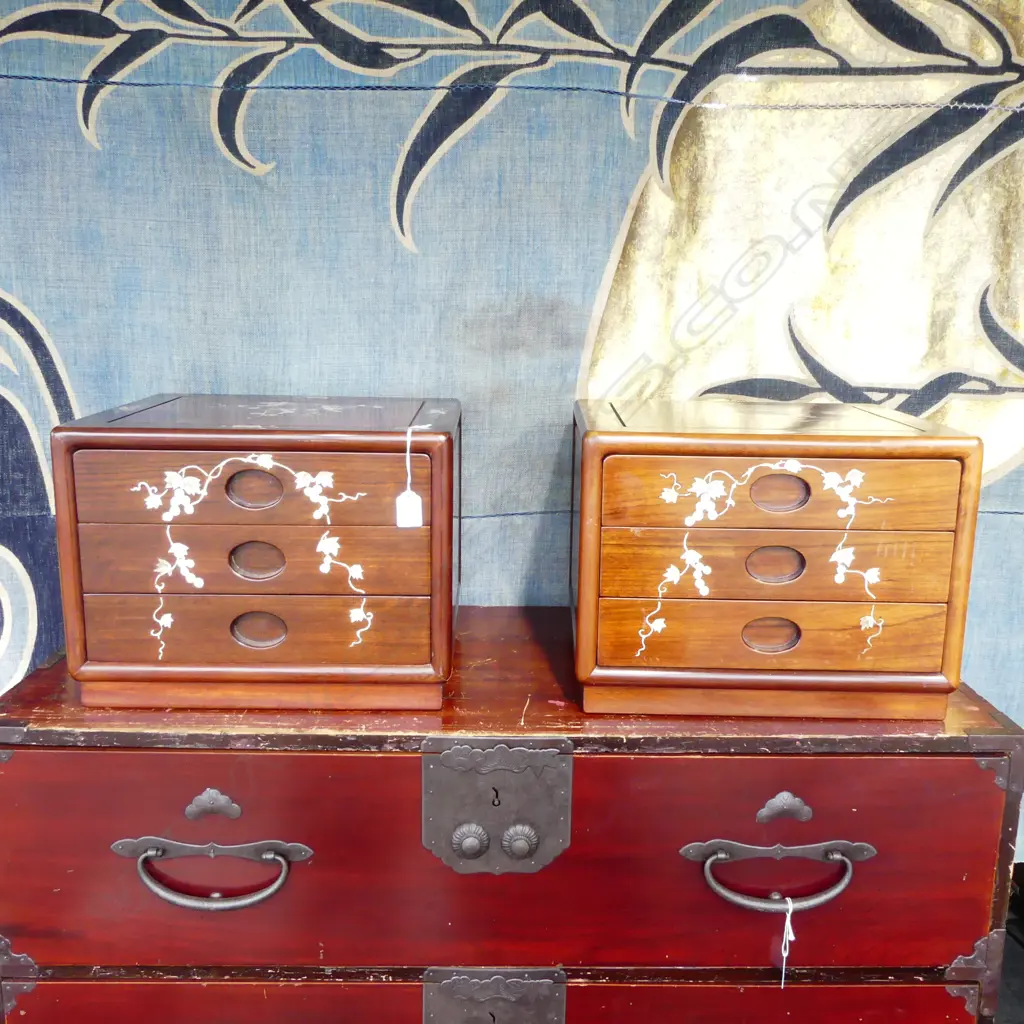 PR rosewood wood bedside cabinets w/ inlay 400 x 300 x 300mm Image 1++