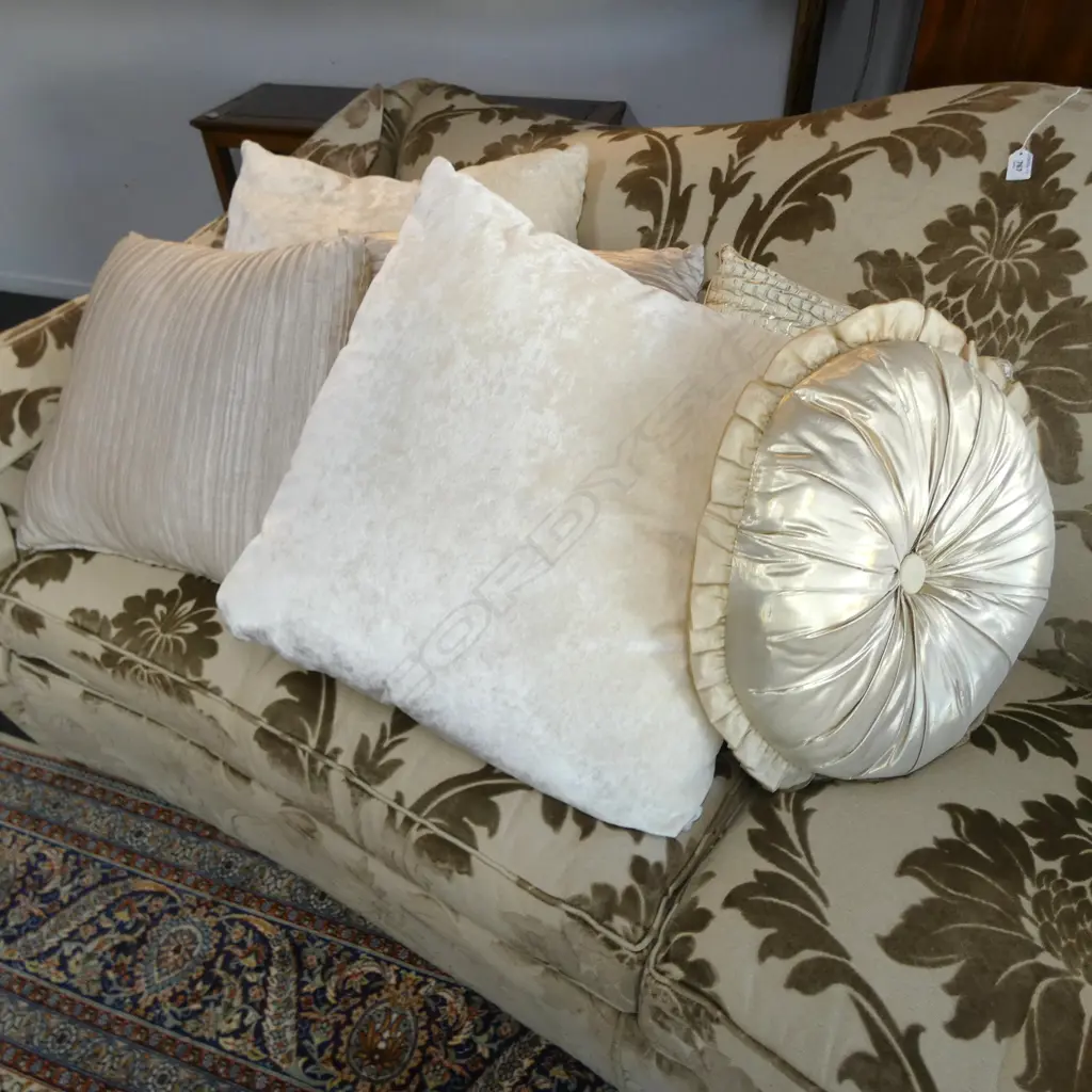 6 DECORATIVE CREAM CUSHIONS VARIOUS SHAPES, SIZES & FABRICS Image 1++