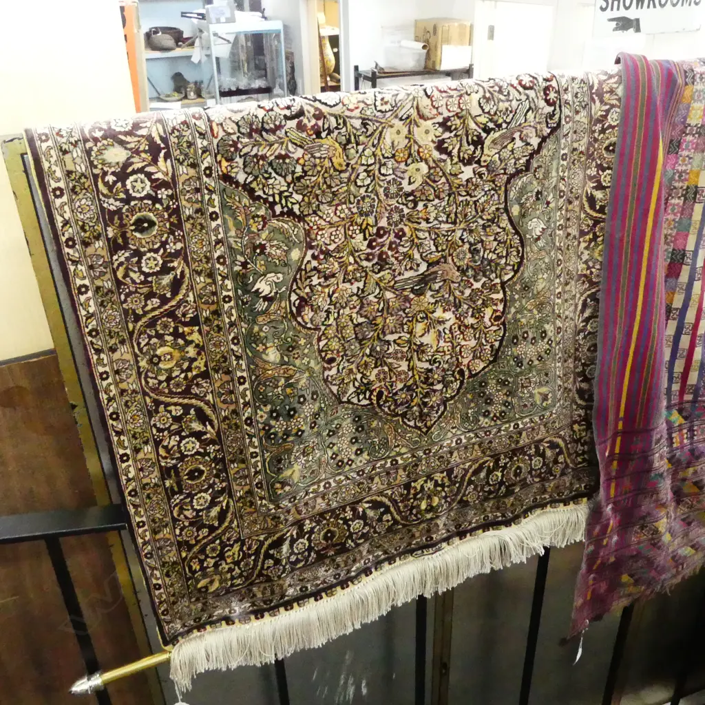 HAND KNOTTED SILK RUG 1240x780mm Image 1++