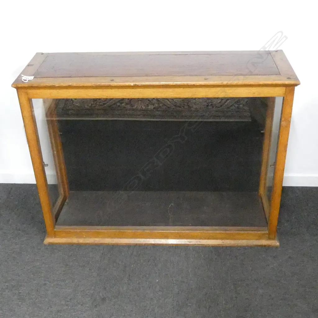 OAK RECTANGULAR DISPLAY CABINET WITH SIDE OPENING IDEAL FOR TAXIDERMY  920X305X690mm Image 1++