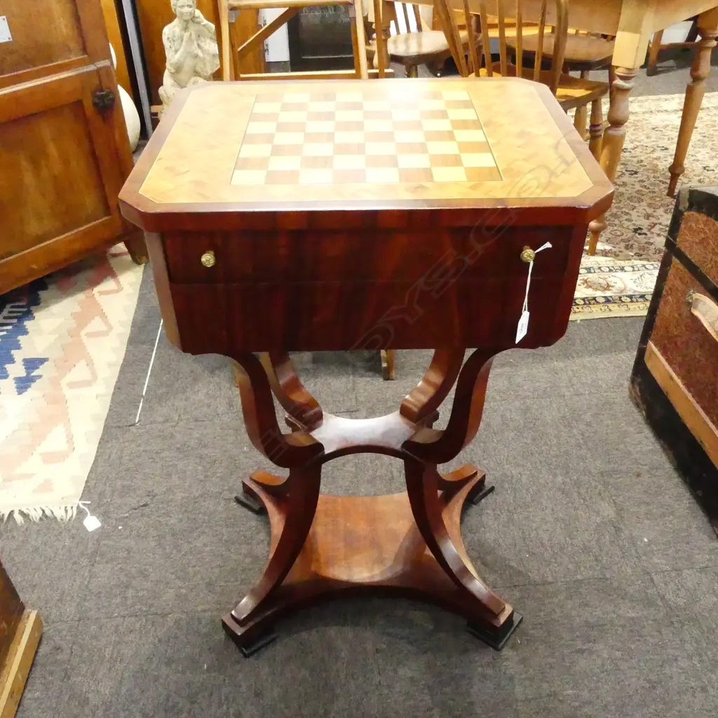 ANTIQUE FRENCH STYLE PEDESTAL GAMES TABLE WORK BOX Image 1++