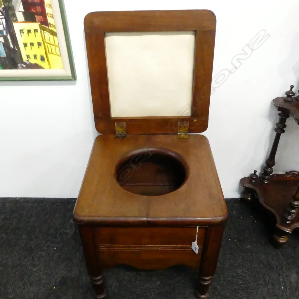 ANTIQUE COMMODE Image 1++