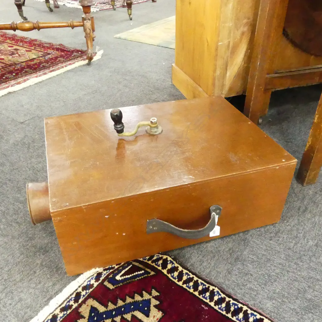 VINTAGE HORN, BOXED W.560mm Image 1++