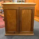 MOTTLED KAURI FRONT CABINET 655x355x700mm Image 1++