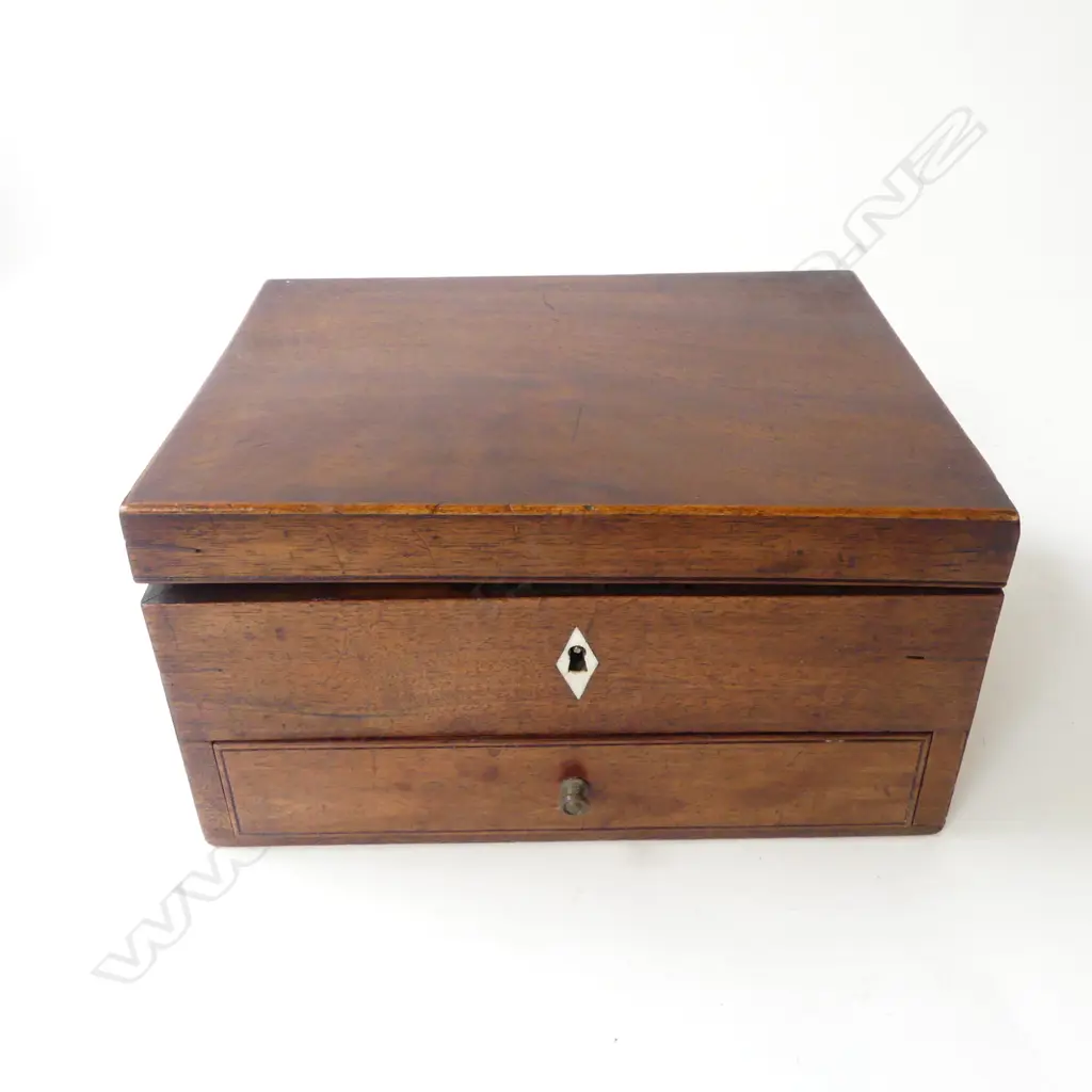 ANTIQUE MAHOGANY BOX W.240mm Image 1++