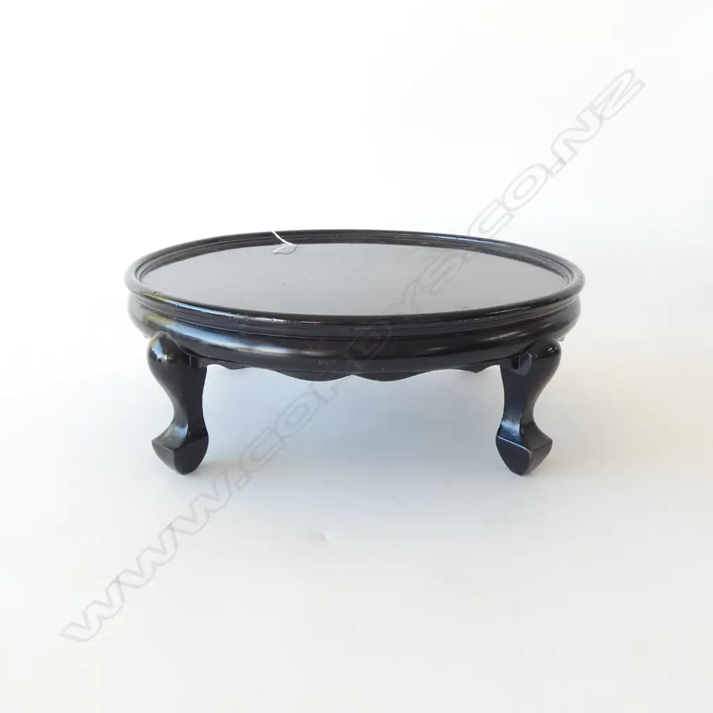 BLACK LACQUER CIRCULAR LOW TABLE Dia.445mm Image 1++