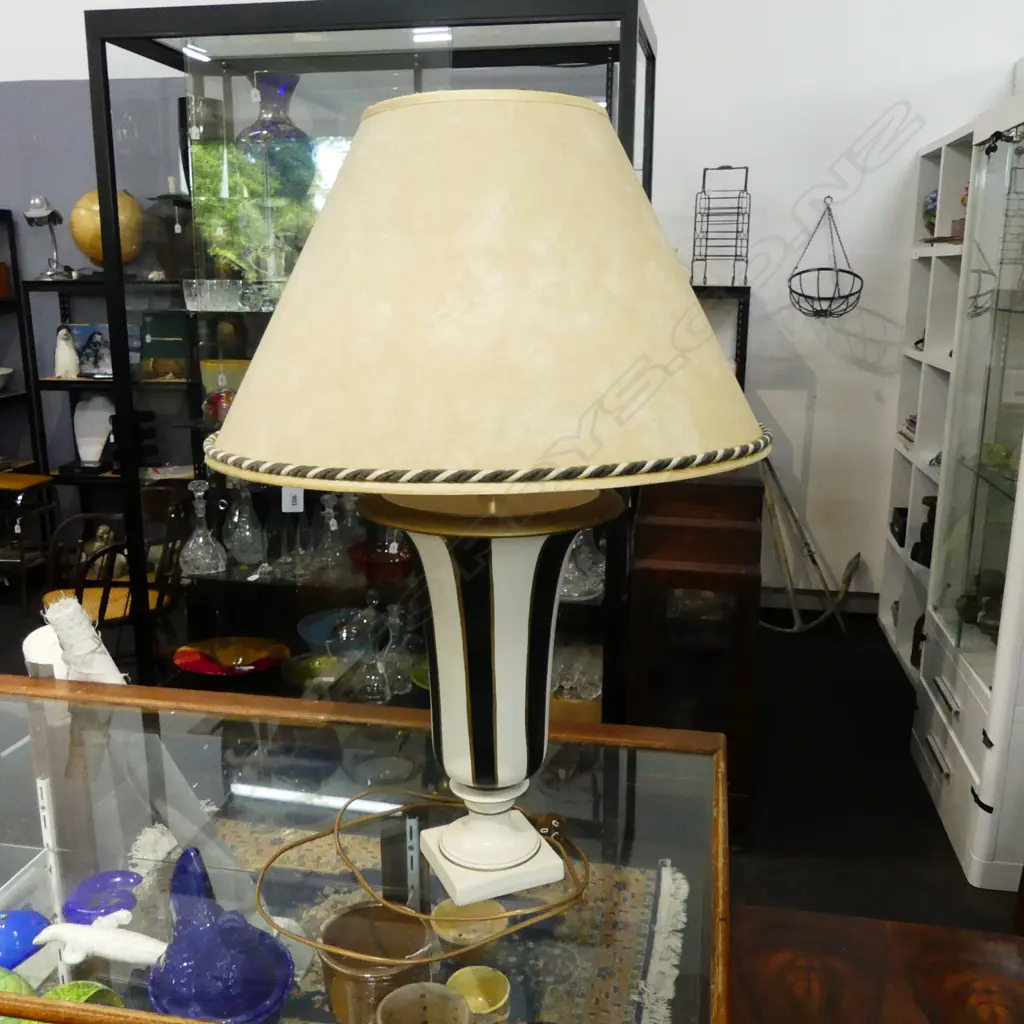 LG EUNICE TAYLOR TABLE LAMP H.790mm Image 1++
