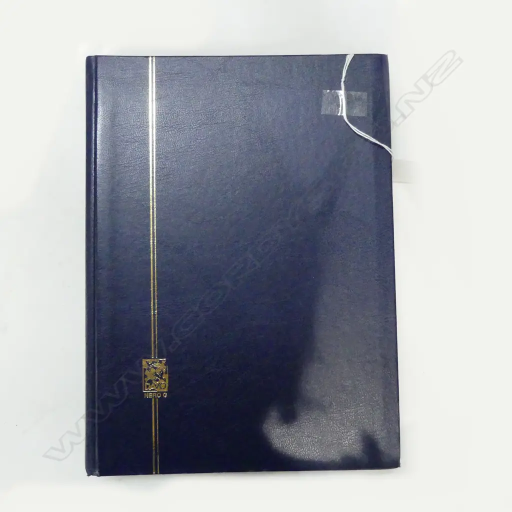 NZ STAMP ALBUM Image 1++