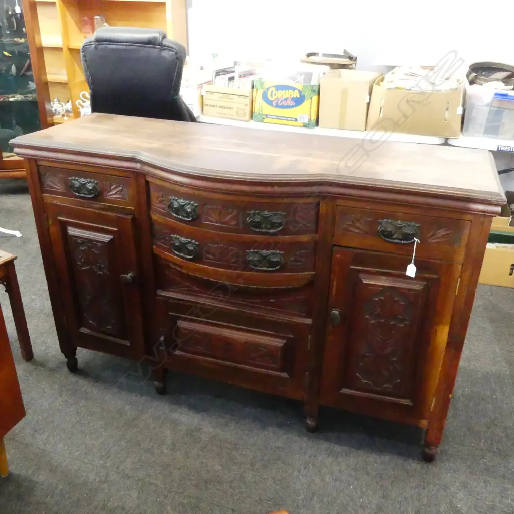 VICTORIAN POT BELLIED SIDEBOARD Image 1++