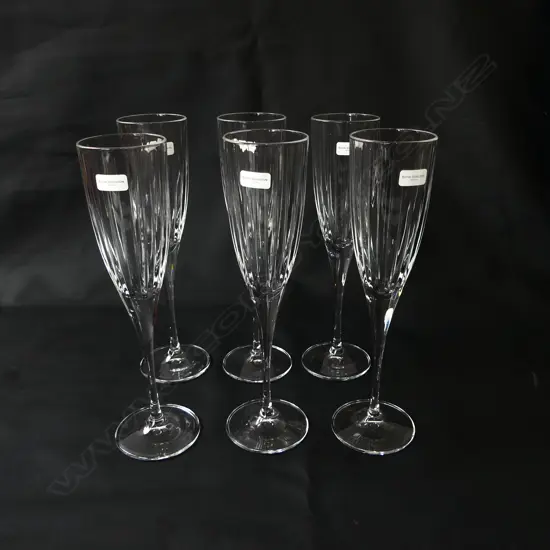 SET 6 ROYAL DOULTON CRYSTAL LINEAR CHAMPAGNE FLUTES As new in box
