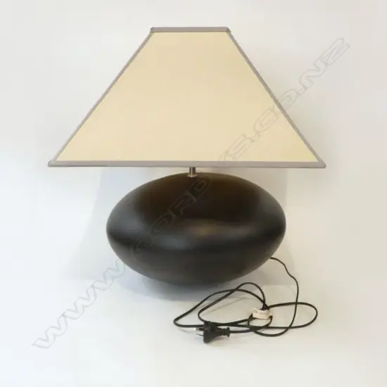LG BLACK CERAMIC OVOID TABLE LAMP H.550mm