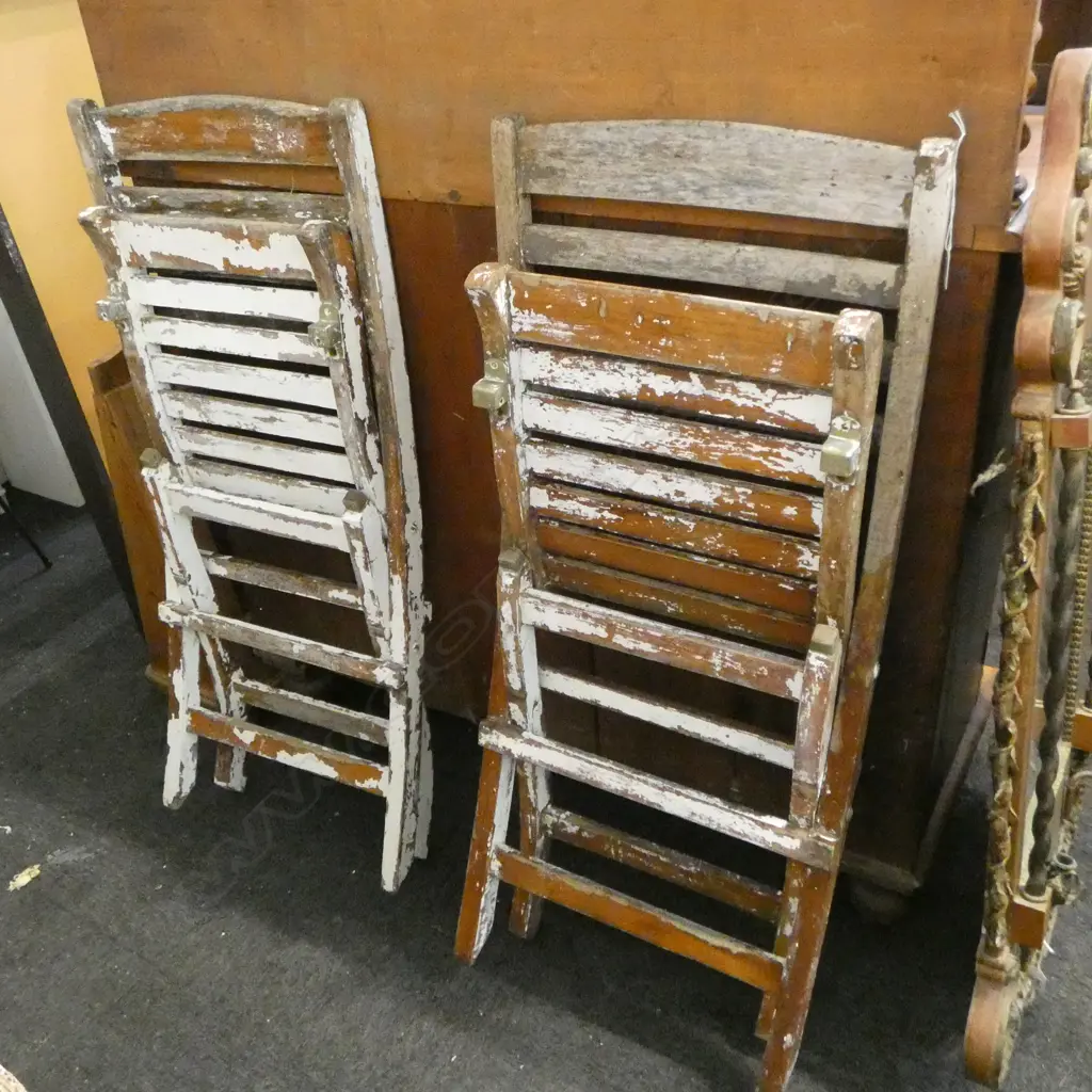 PR WHITE PAINTED FOLDING OUTDOOR CHAIRS Image 1++