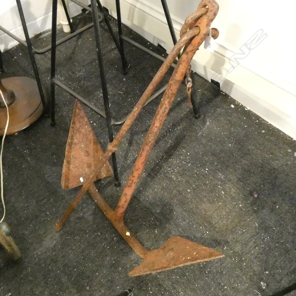 ANTIQUE IRON SHIPS ANCHOR, H.660MM W.620MM  Image 1++