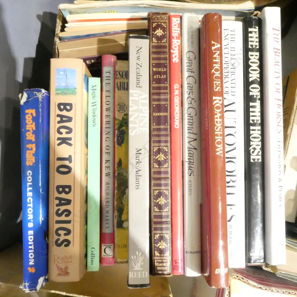 BOX OF REF BOOKS CARS PLANTS COMICS ETC Image 1++