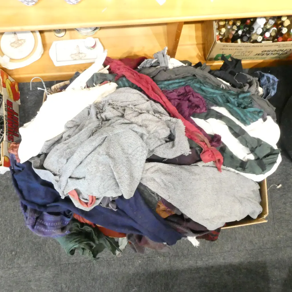 ASST. FABRICS; LINEN, WOOL BLANKETS ETC Ex River Queen Image 1++