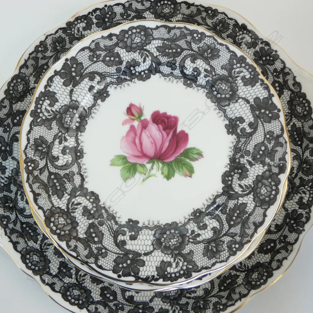 27 PCES ROYAL ALBERT SENORITA; 8 TRIOS, MILK JUG & SUGAR BOWL, CAKE PLATE 235mm dia  Image 1++