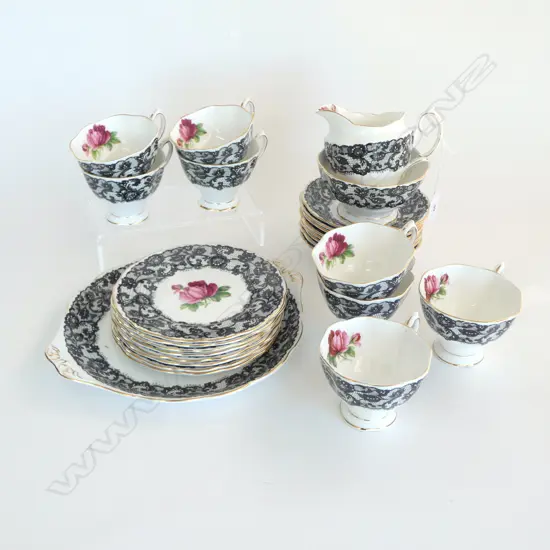 27 PCES ROYAL ALBERT SENORITA; 8 TRIOS, MILK JUG & SUGAR BOWL, CAKE PLATE 235mm dia 