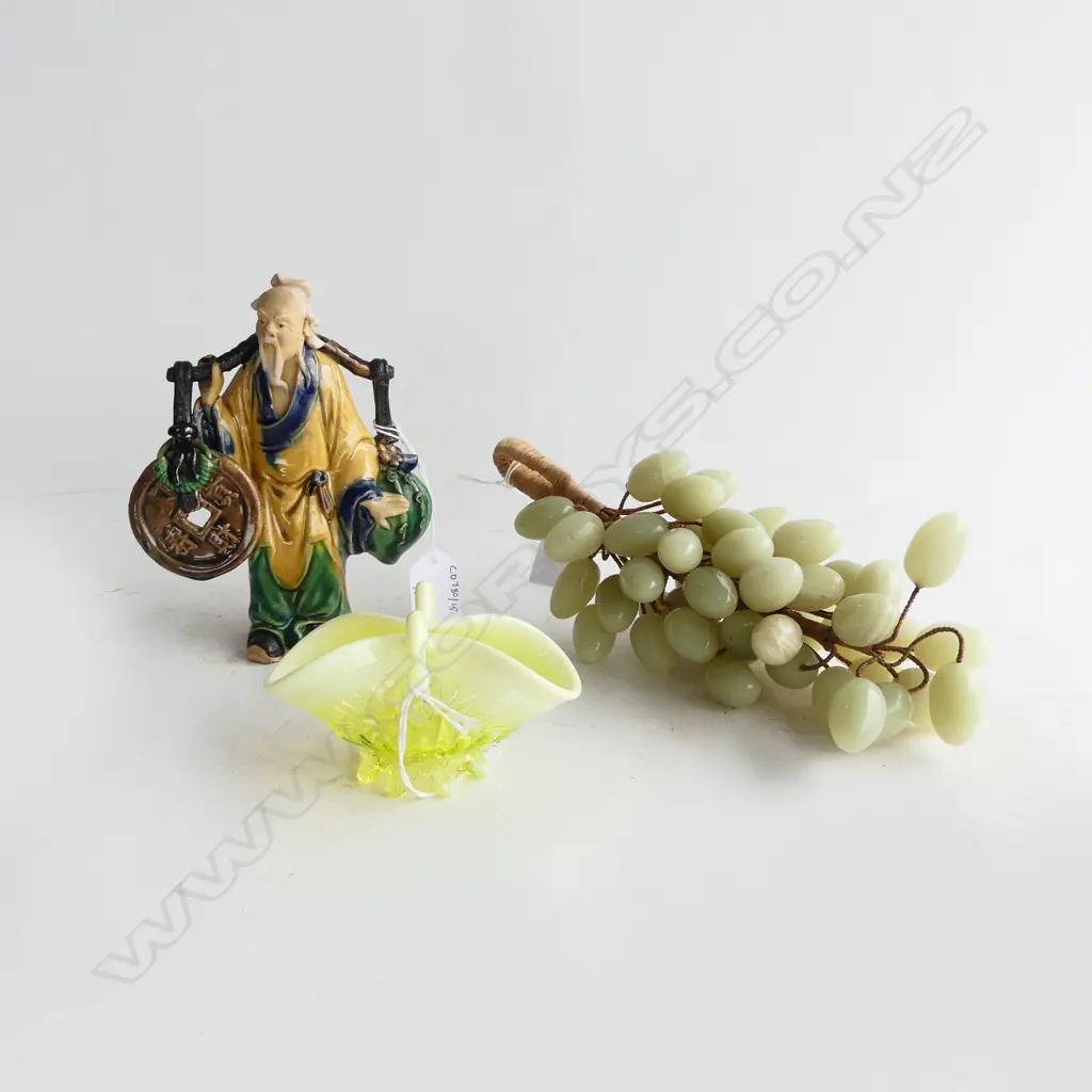 BUNCH OF ONYX GRAPES L250CHINESE FIGURE H160 & SMALL VASELINE GLASS BASKET L110MM Image 1++