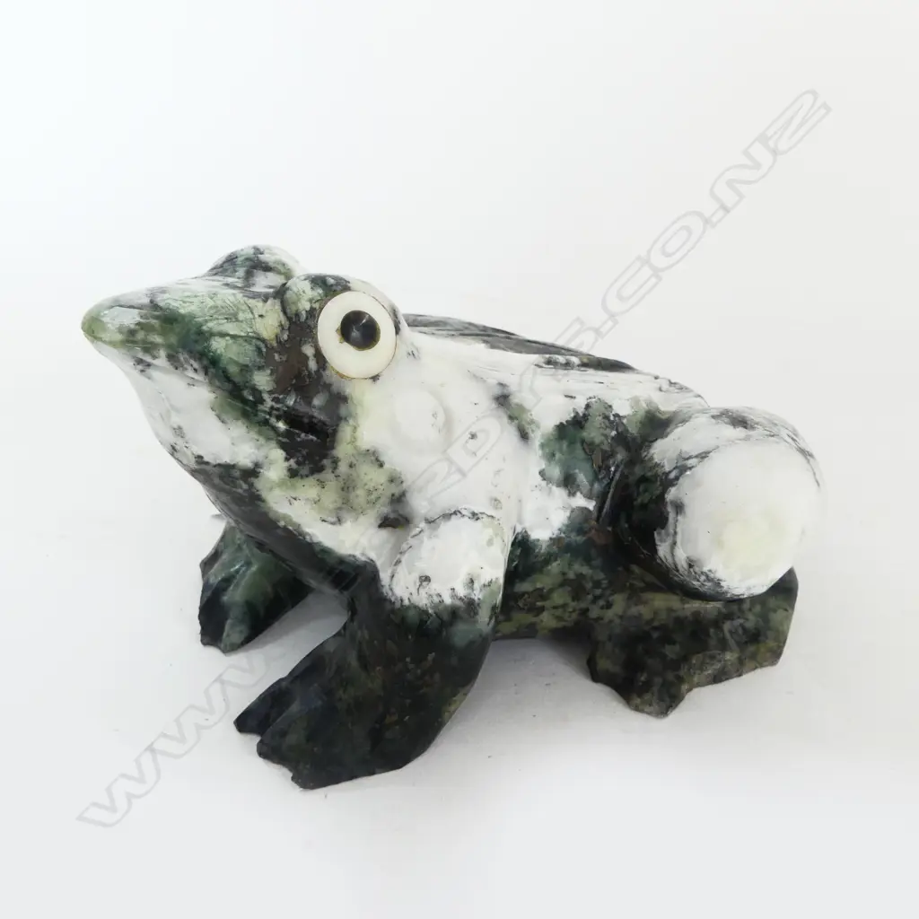 CARVED MARBLE FROG H.110mm Image 1++