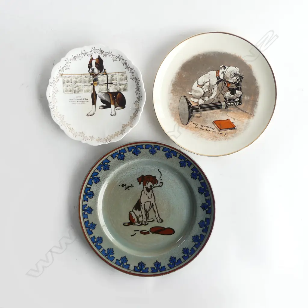 THREE DOG THEMED PLATES INCLUDING DOULTON ALDINS DOG Image 1++