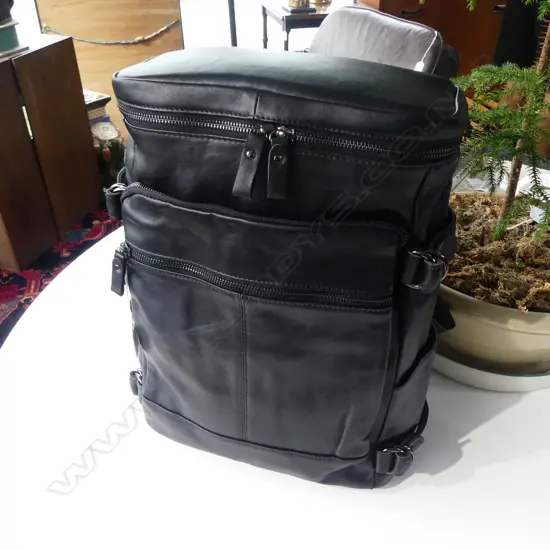 BLACK LEATHER BACK PACK H.380mm