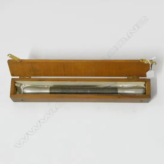 2936 BOX=-TURNED METAL NOODLE CUTTER, L.440MM