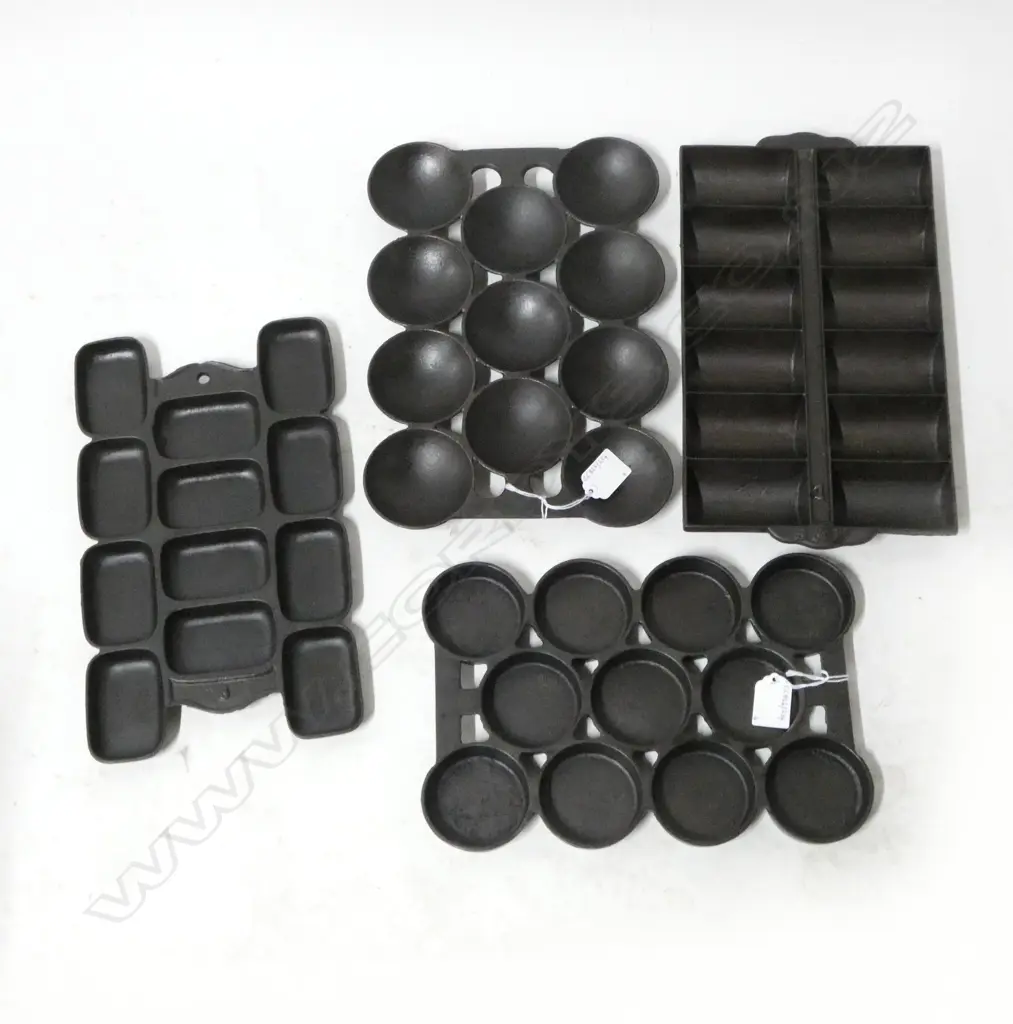 55/1344/1377/3004  4 VINTAGE CAST IRON GEM TRAYS L300MM Image 1++