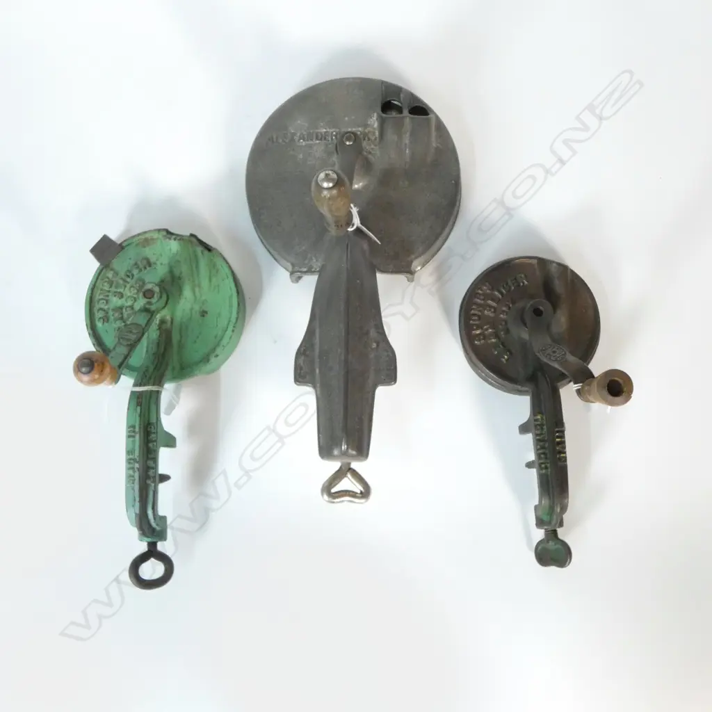 3 VINTAGE CAST IRON TABLETOP BEAN SLICERS; 2 OF SPONG MAKE & 1 ALEXANDERWERK H.330mm Image 1++
