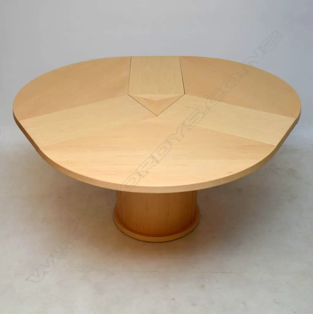 SKOVBY MODERN EXPANDABLE DINNING TABLE SM32 & 4 CHAIRS see photos below of table extending & extended Image 1++