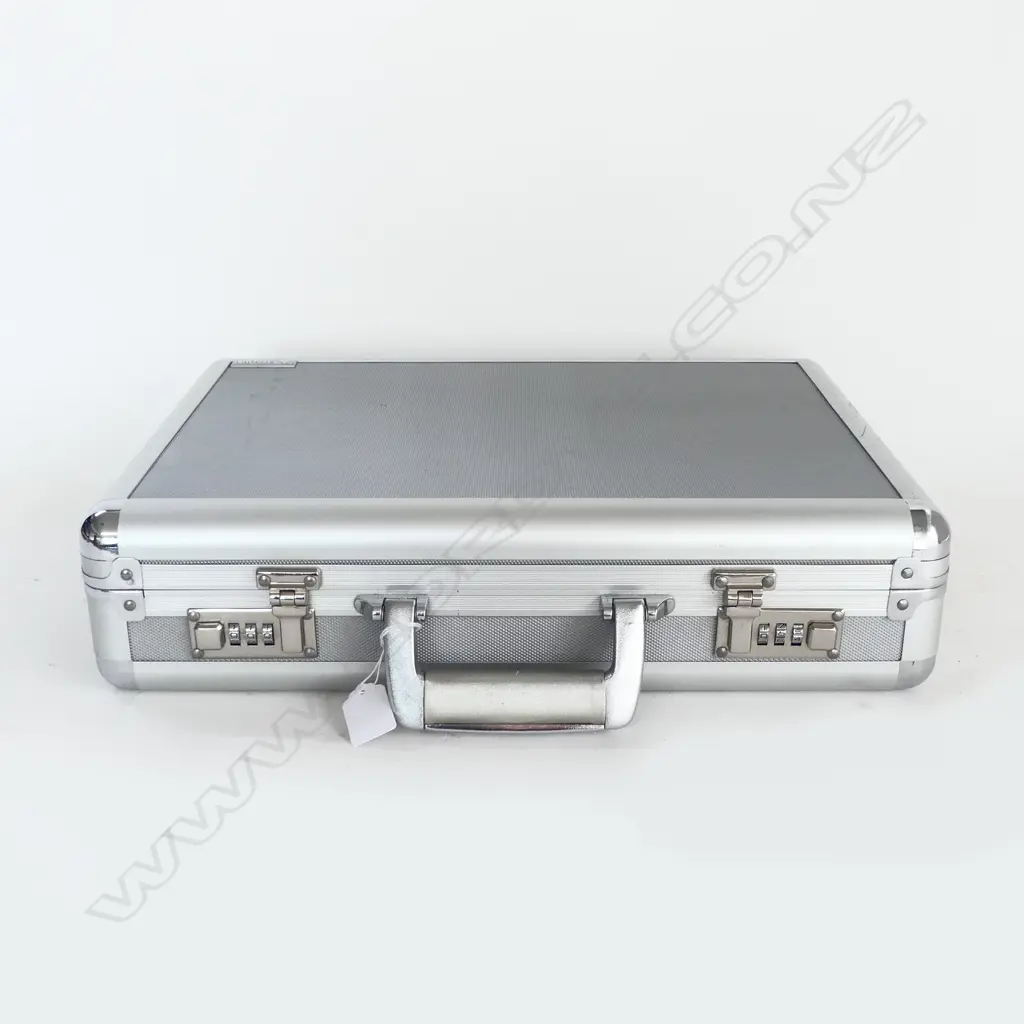 Briefcase 000 combination Image 1++
