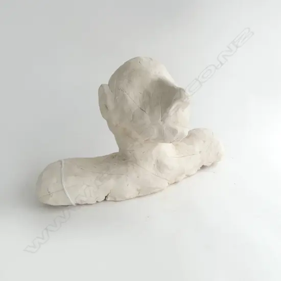 ABSTRACT STUDIO POTTERY BUST, ARTIST UNKNOWN W.350mm