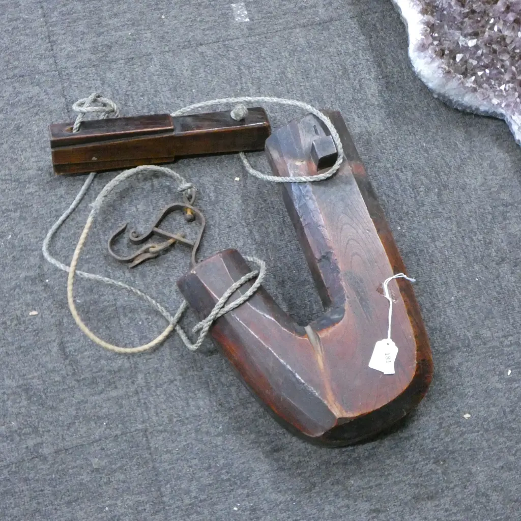 Keyaki Jizai hook for above the ‘Irori’ fire pit; Adjustable with rope, H.370mm Image 1++