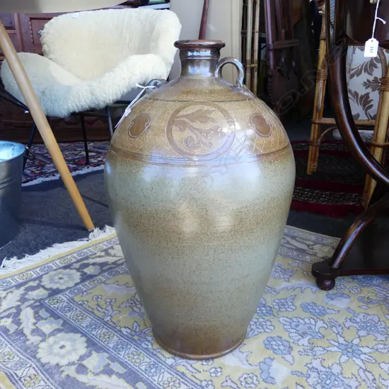 O & G THOMPSON LARGE FLOOR VASE H.600mm
