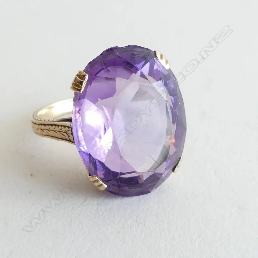 14CT GOLD AND LARGE (20x15 mm) AMETHYST RING  with lovely engraving on  gold SIZE L1/2 chips to one edge Image 1++