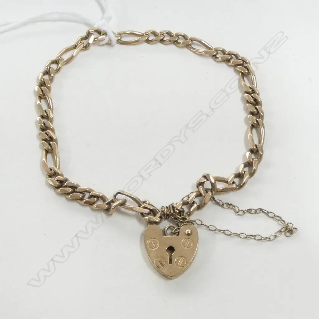 9ct GOLD FLAT CURB LINK BRACELET 6.88gms Image 1++